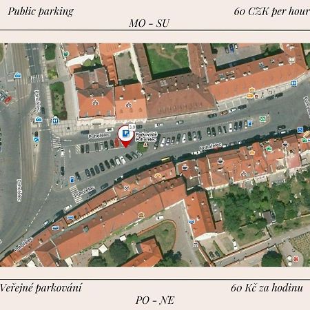The Bookhouse, 5-Bedroom Residence By Prague Castle ภายนอก รูปภาพ
